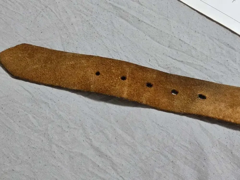 Unbranded vintage hand